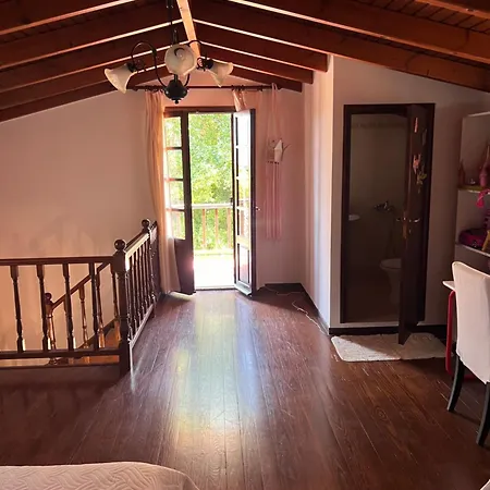 Semesterbostad Tzortzinas *