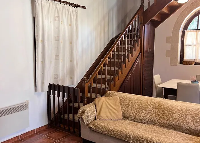 Tzortzinas * ハニア