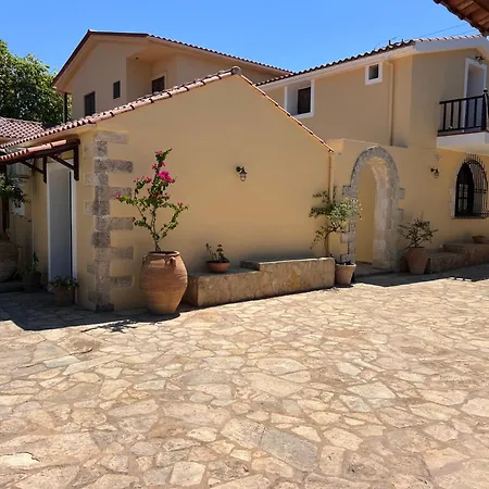 بيت للعطل Tzortzinas خانيا