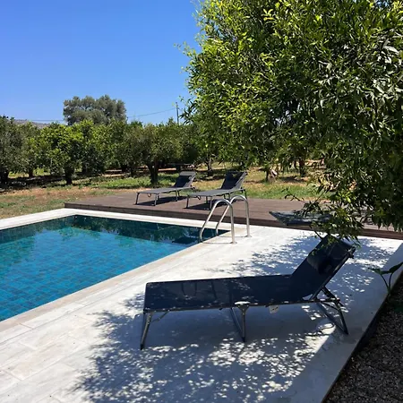 Vakantiehuis Tzortzinas