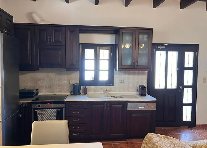 Tzortzinas Chania (Crete)