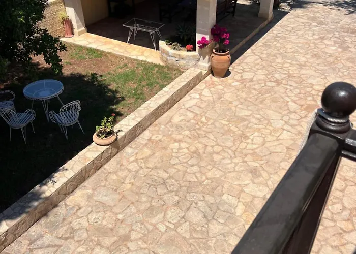 Tzortzinas Holiday home