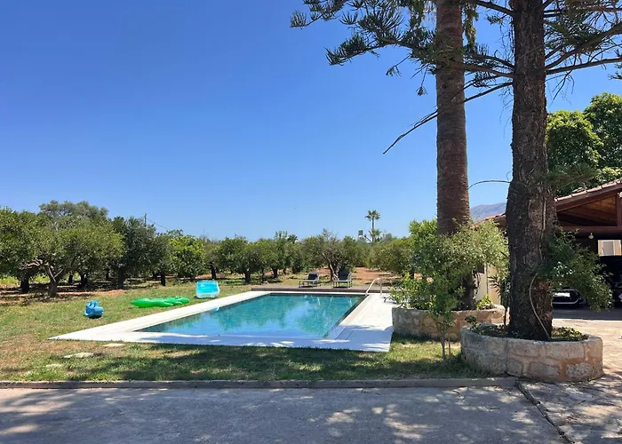 Tzortzinas Holiday home *